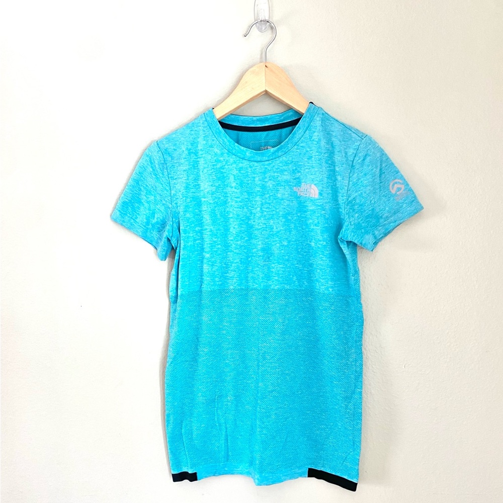 The North Face Summit Series fitted tech quick dry hiking outdoor t-shirt tee